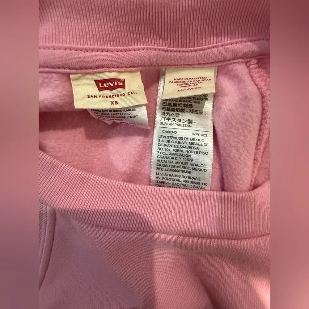 Levi's Women's Pink Sweatshirt - Picture 3 of 4